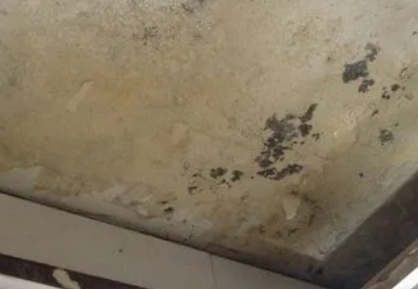 波密阳台漏水维修公司分享下波密卫生间渗水维修需要注意哪些问题。